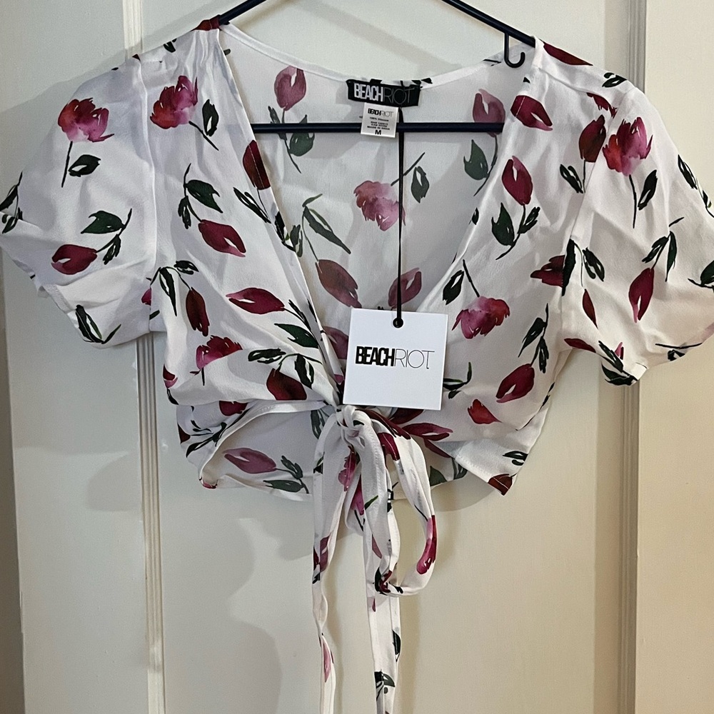 Beach Riot Tulip wrap top - Picture 4 of 7